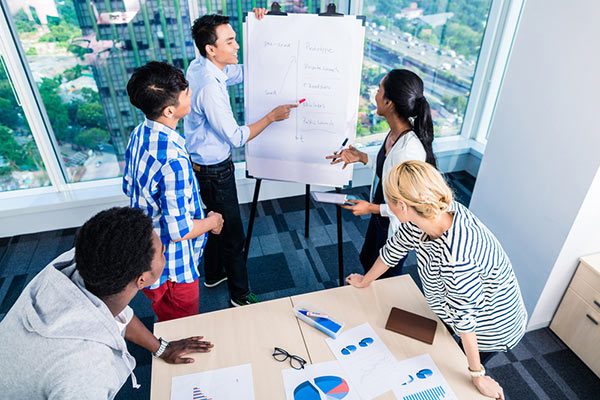 大学社交那些事:人际交往能力与社会生存的关联及案例