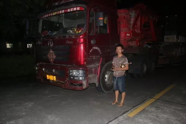 司机变造车牌想躲违章摄像头,结果把自己送进了监狱