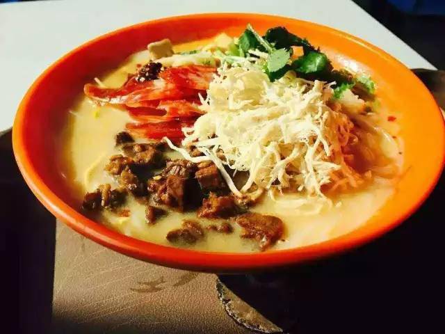 这些大学食堂超火!黄金玉米烙、麻辣烫、红烧肉等美食别错过