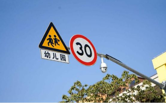 了解交通道路摄像头类型,分清测速、测流量与违章摄像头