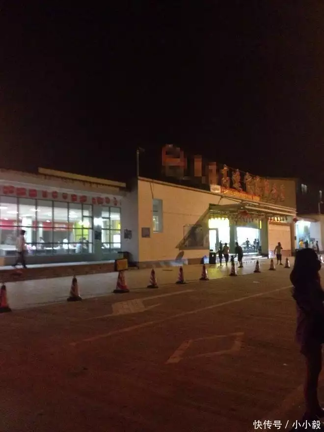 女司机当场撞死11岁男孩!事件发生在南平某服务区,详情曝光