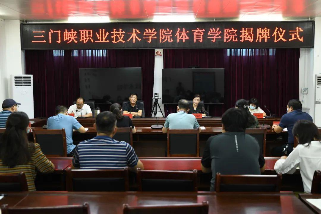 大学新生必看:2022秋季困难补助申请指南